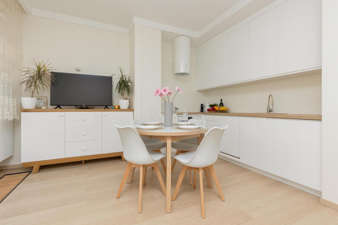 Warsaw Apartment Woronicza Home Office By Noclegi Renters Dış mekan fotoğraf